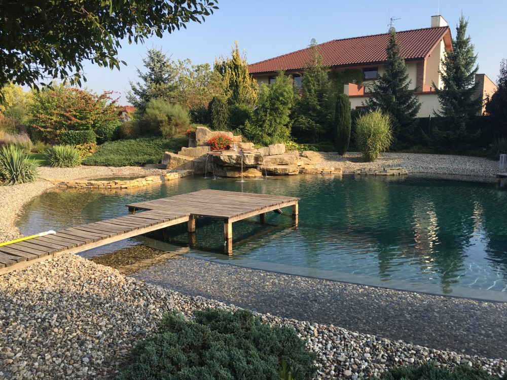 přírodní biobazén 300 m2 Praha Uhříněves