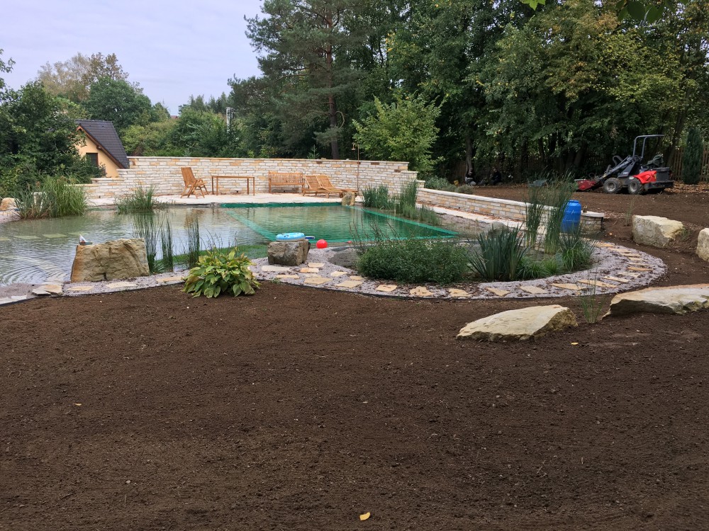 přírodní biobazén Mnichovice (Praha)