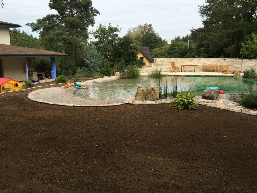 přírodní biobazén Mnichovice (Praha)